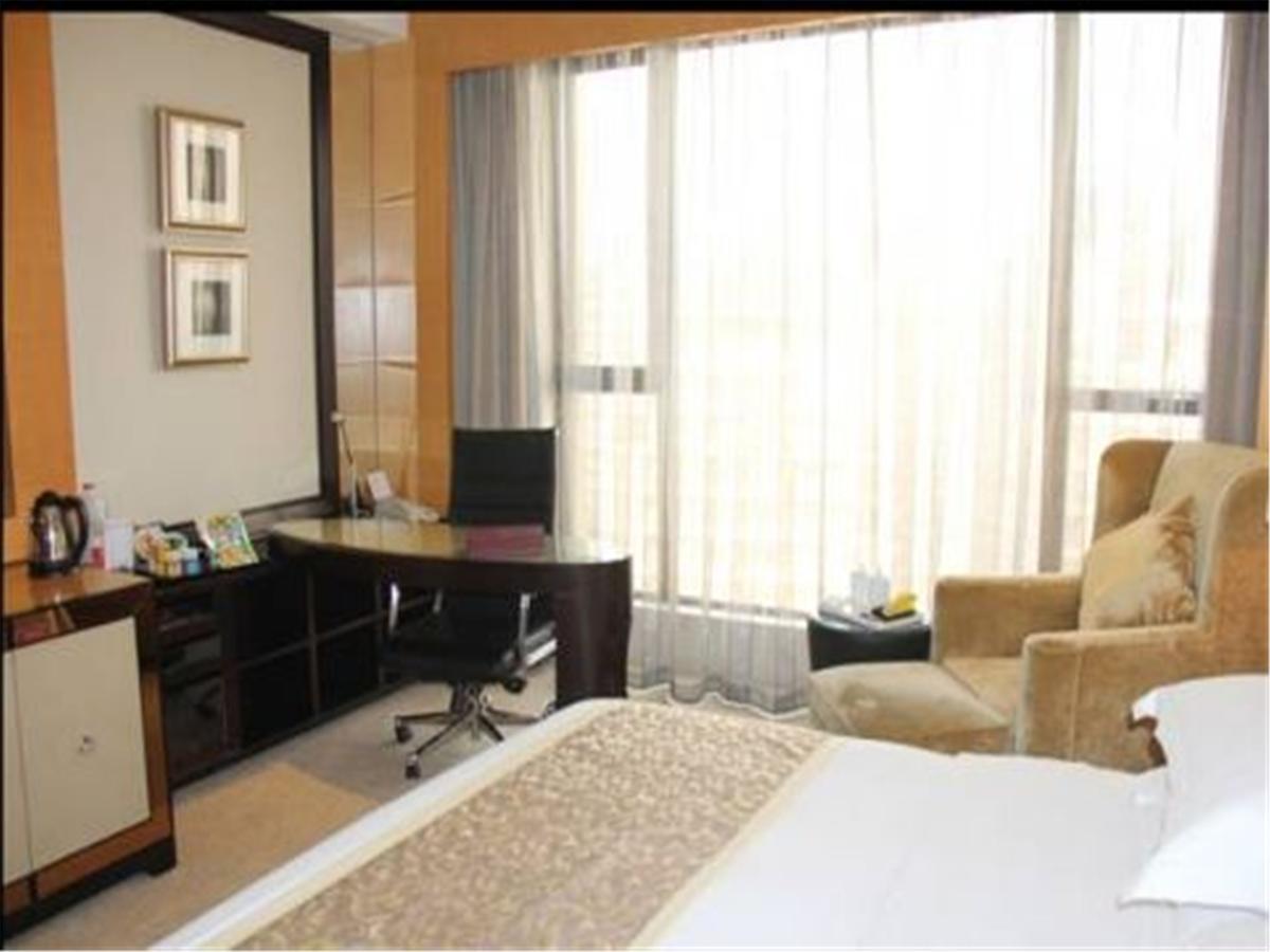Weifang Ramada Plaza Hotel Bagian luar foto